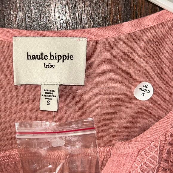 New Haute Hippie Shirt Top Small Pink Button Lightweight Pleating peasant boho - Picture 4 of 9